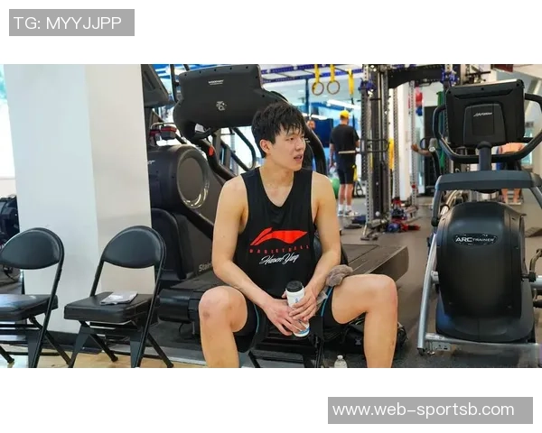 媒体人称赞杨瀚森聪明且心态积极期待他在时间与耐心中成长